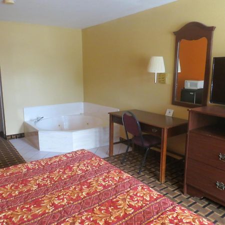 La Grange Executive Inn And Suites Rum bild