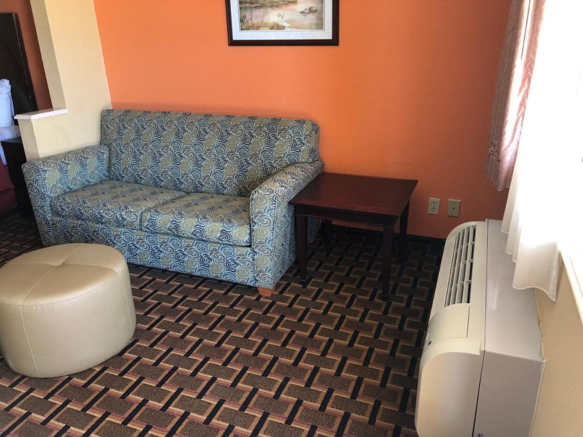 La Grange Executive Inn And Suites Exteriör bild