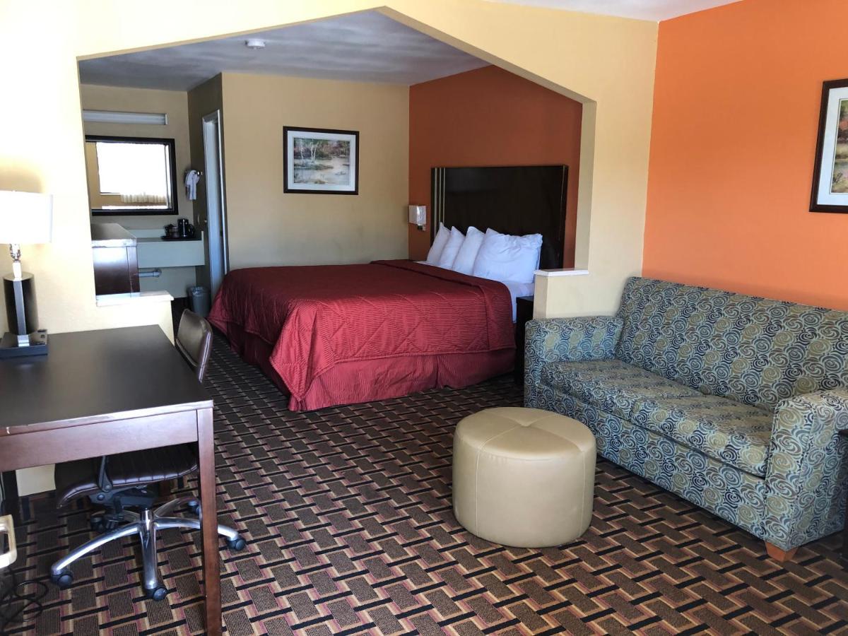 La Grange Executive Inn And Suites Exteriör bild